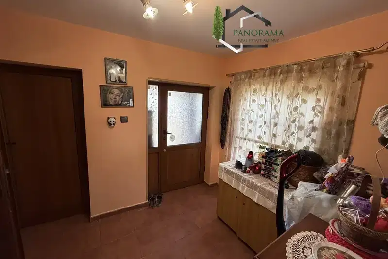 Къща в Шумен, с. Тръница