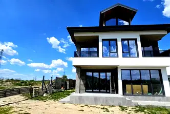 Къща в София, с. Вакарел