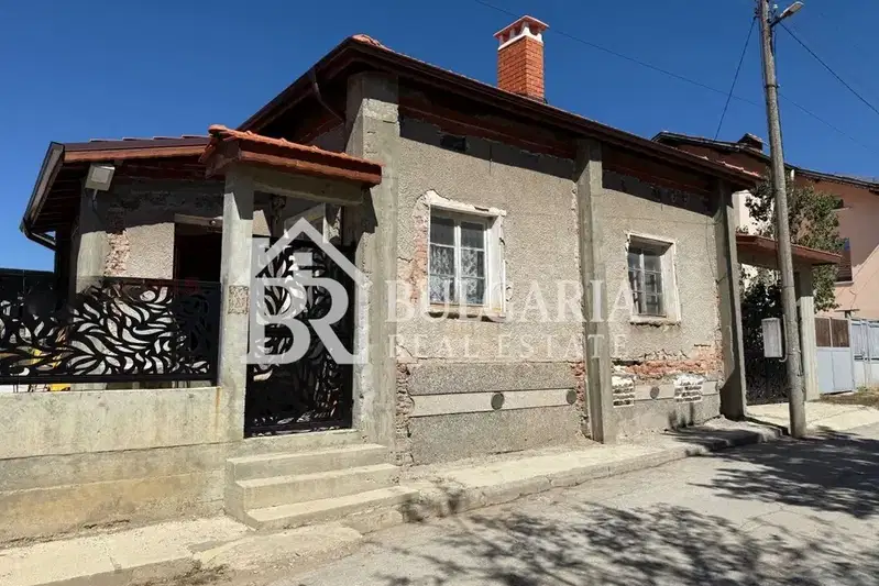 House in област София, Vakarel