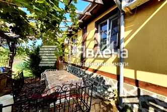 Къща в Бургас, с. Велика