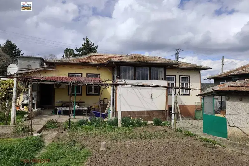 Къща в Добрич, с. Владимирово