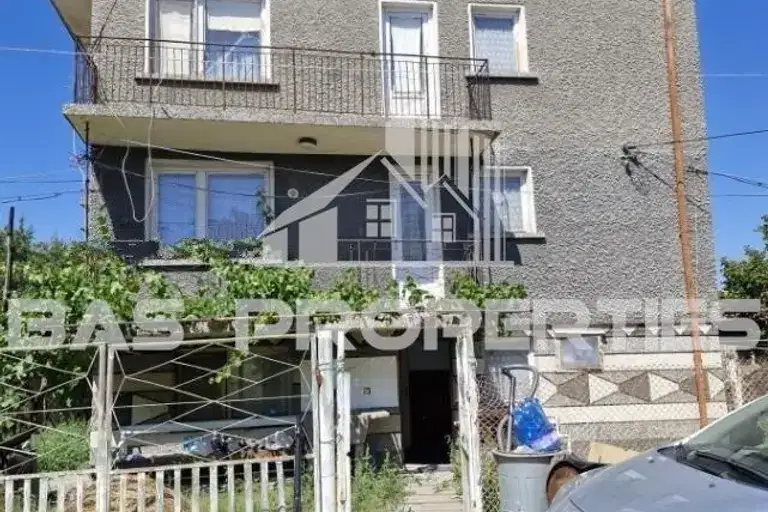 House in Voluyak