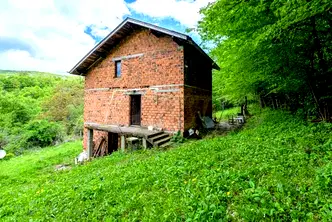 Къща в Перник, с. Врабча