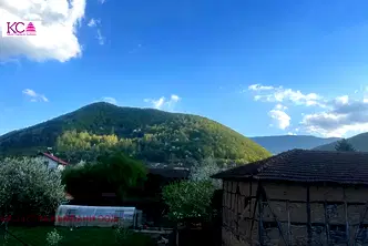 Къща в София, с. Врачеш