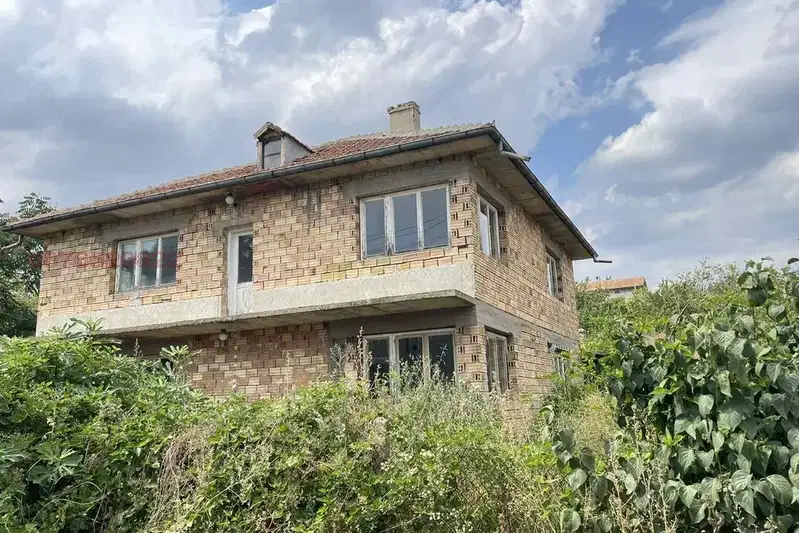 Къща във Варна, с. Ягнило