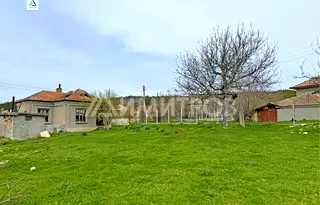 Къща в Шумен, с. Зайчино ореше