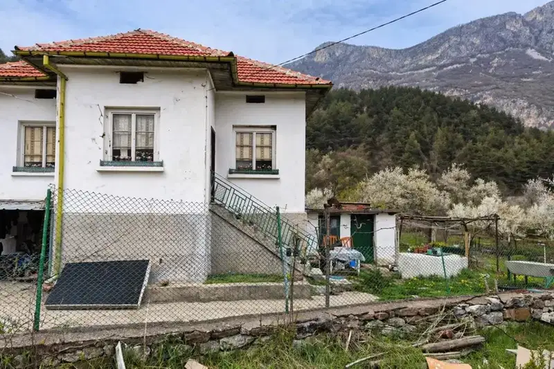 Къща във Враца, с. Згори