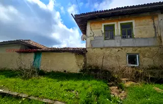 Къща в Шумен, с. Златар