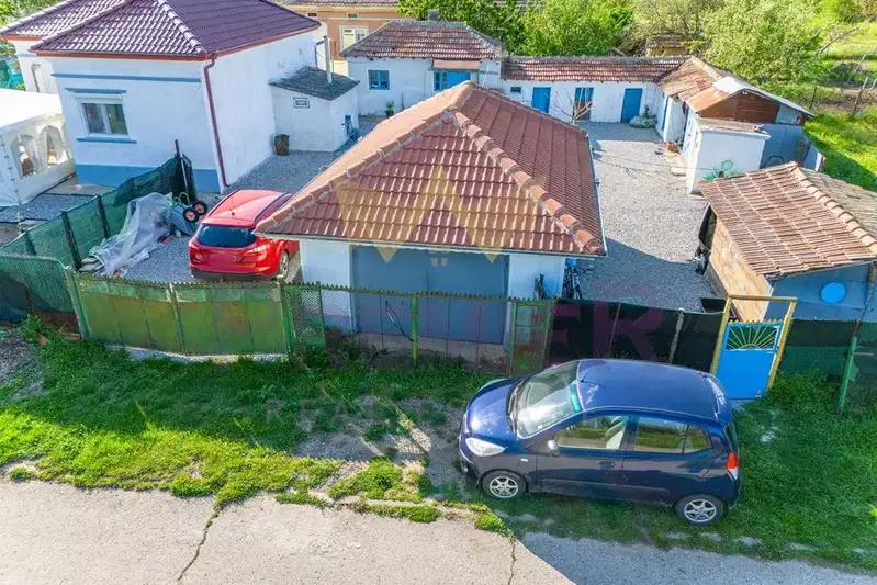 Къща в Добрич, с. Змеево