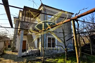 Къща в Бургас, с. Зорница