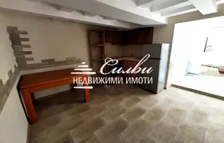 Къща в Шумен, Център