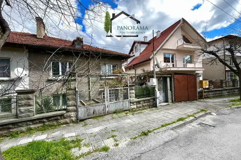 House in Shumen, Voenno Uchilishte
