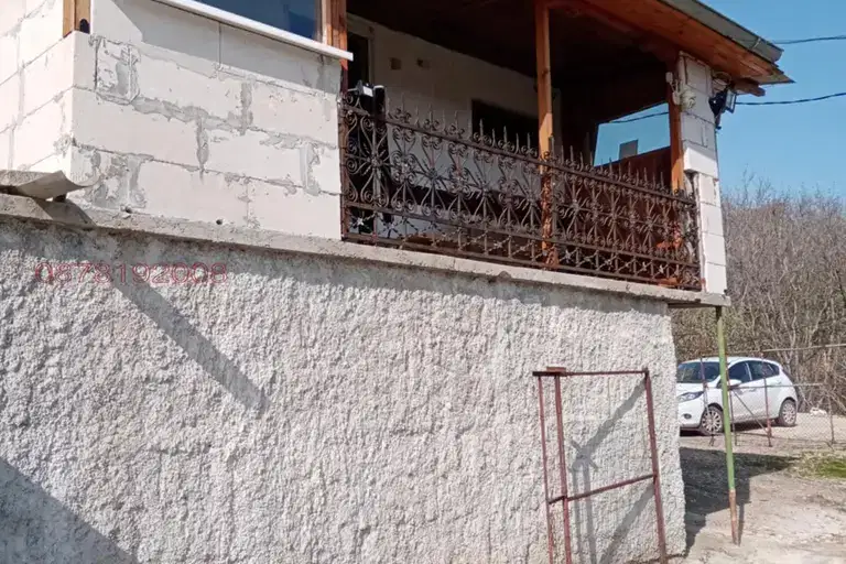 Къща в Силистра, Юг