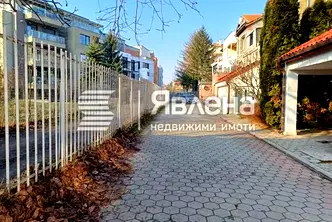 Къща в София, Бъкстон