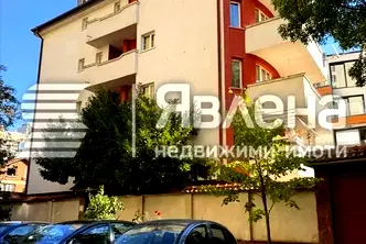 Къща в София, Хиподрума