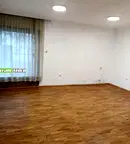 Къща в София, Изток