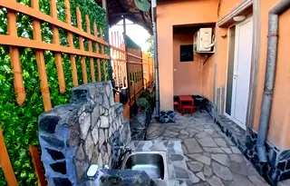 Къща в София, Левски