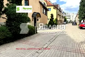Къща в София, Манастирски ливади
