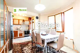 Къща в София, Надежда 4