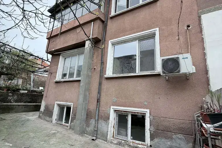 House in Stara Zagora, Lozenec