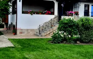 Къща в Ямбол, Стралджа