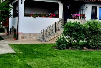 Къща в Ямбол, Стралджа