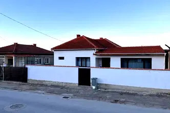 Къща в Добрич, Тервел