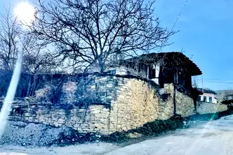 Къща в Ловеч, Троян