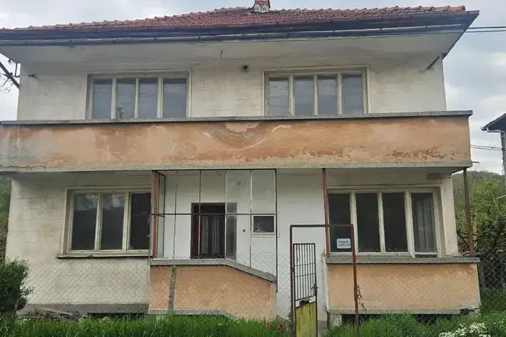 House in Oblast Lovech, Troyan