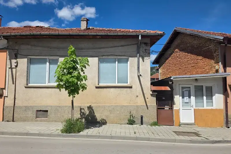 House in Oblast Lovech, Troyan