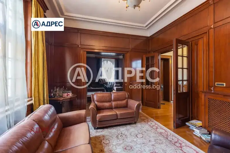 House in Varna, Centyr