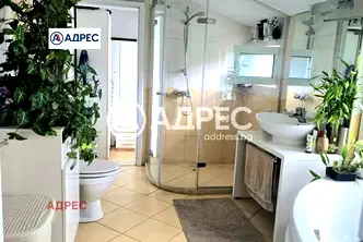 Къща във Варна, Цветен квартал