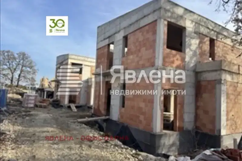 House in Varna, Alen Mak