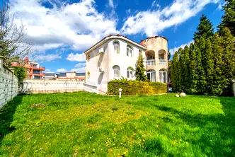 Къща във Варна, м-т Долна Трака