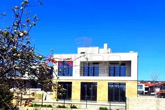 Къща във Варна, м-т Долна Трака