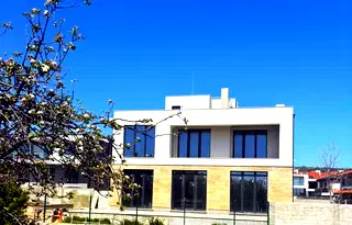 Къща във Варна, м-т Горна Трака
