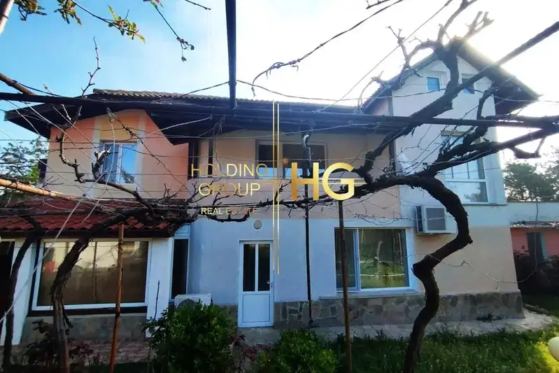 House in Varna, Manastirski Rid