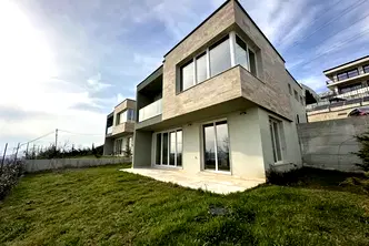 Къща във Варна, м-т Пчелина