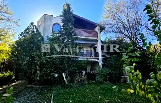 Къща във Варна, м-т Зеленика