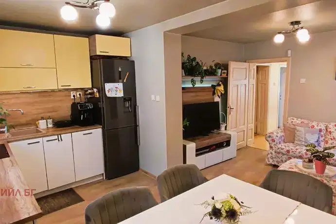 House in Varna, Troshevo