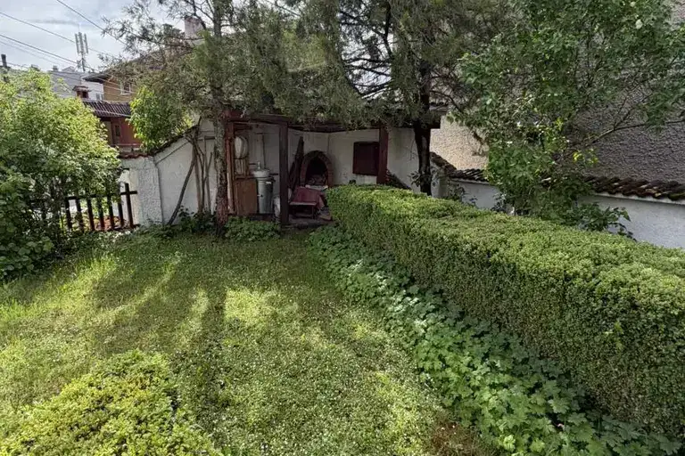 Къща в Пазарджик, Велин