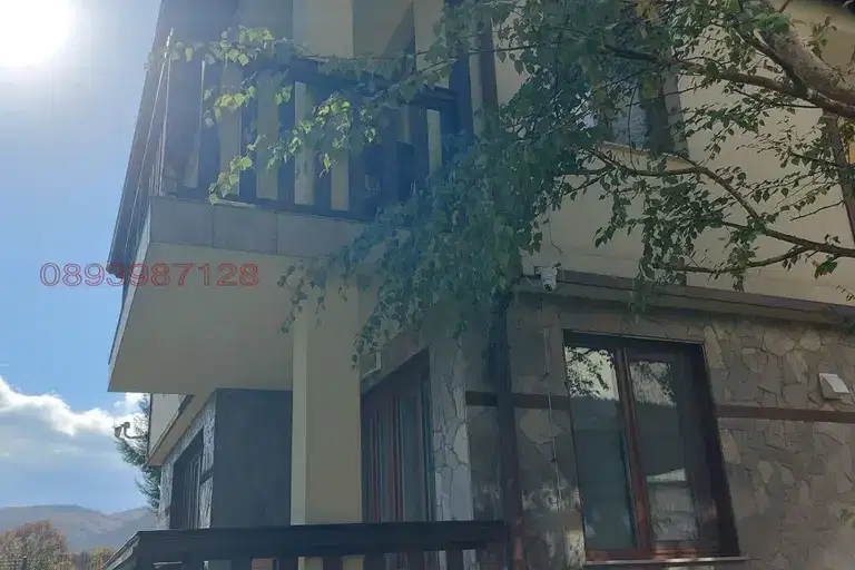 House in Oblast Pernik, Zemen