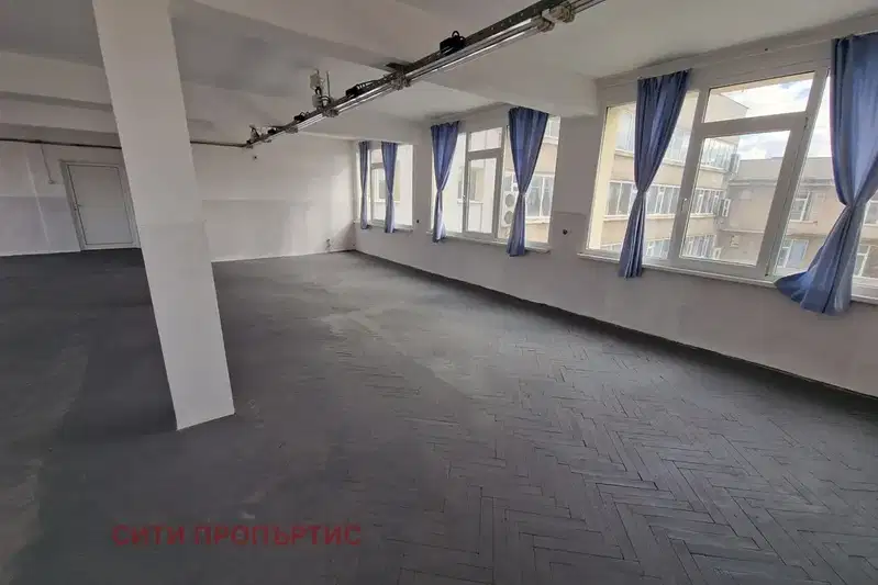 Office in Благоев, Широк център