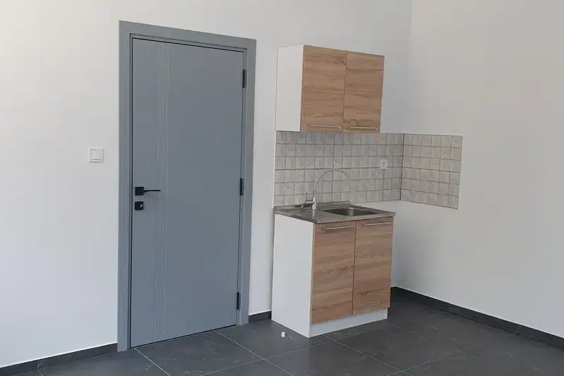 Office in Kyrdjali, Centyr