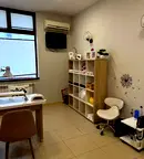 Офис в Перник, Изток