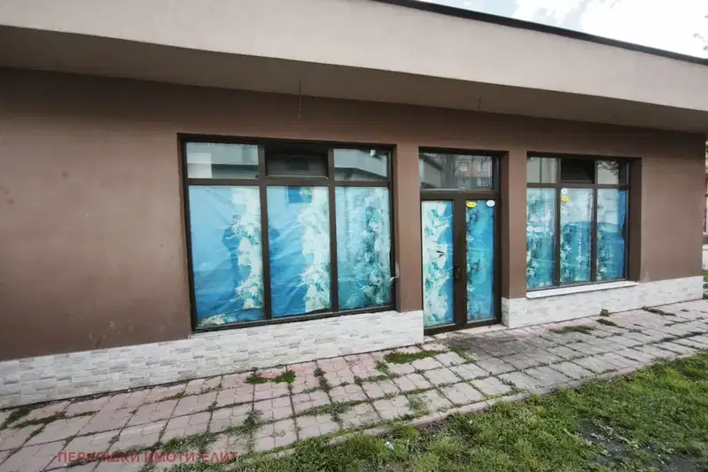 Office in Pernik, Moshino