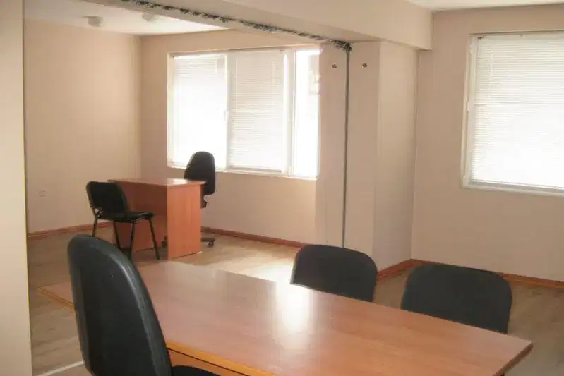 Office in Plovdiv, Centyr