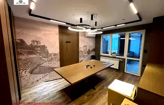 Офис в Пловдив, Център