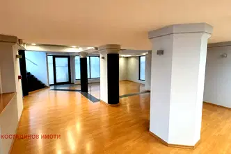 Офис в Пловдив, Център