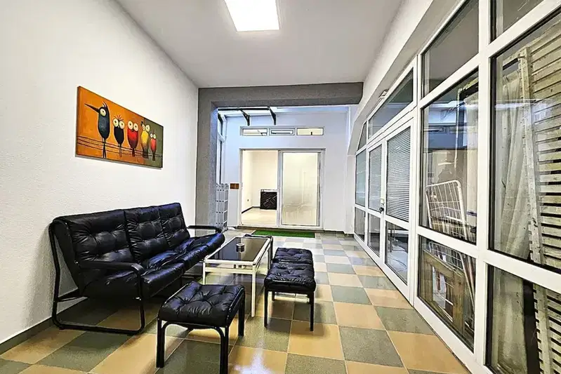 Офис в Пловдив, Капана